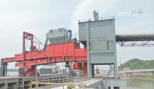 太瘋狂！水泥漲價幾輪，依舊排隊搶購......發(fā)生了什么？