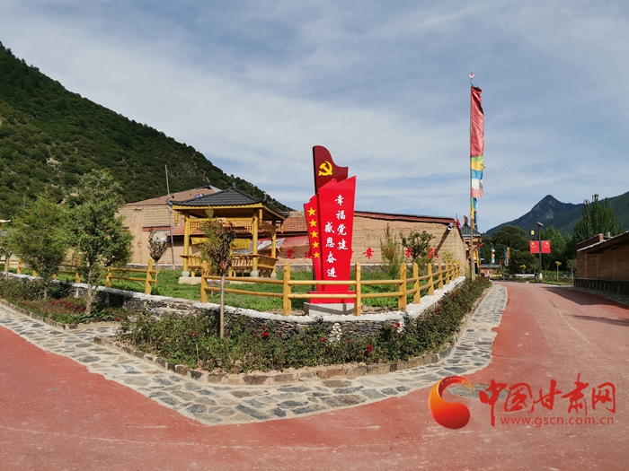 【蘭大新聞學(xué)子重走西北角】甘南迭部：村民吃上“文化飯”，搭上“旅游車”
