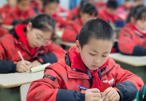 蘭州市各區(qū)縣義務(wù)教育學(xué)校作業(yè)管理監(jiān)督電話(huà)公布