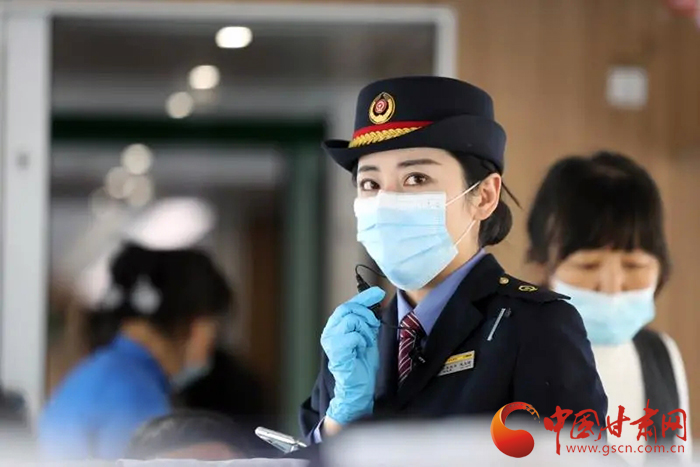 農(nóng)歷小年火車票今起開搶！這些信息你要知道