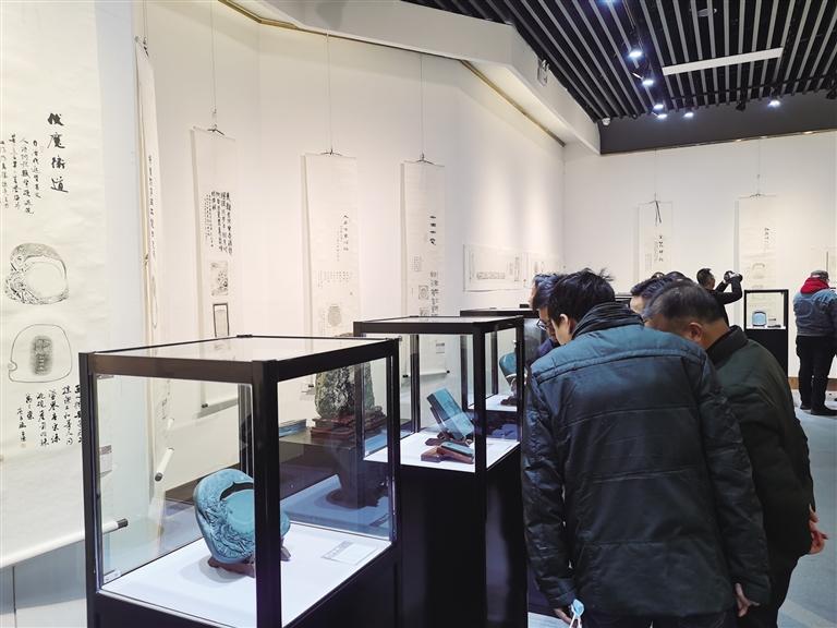 “非遺精品洮硯傳拓題跋藝術(shù)展”開(kāi)展 洮硯雕刻、傳拓、拓片題跋集中亮相甘肅藝術(shù)館