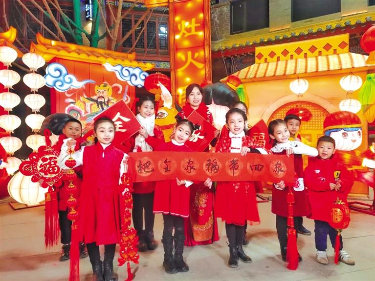 原創(chuàng)音樂電視《全家福》向蘭州市人民拜年！