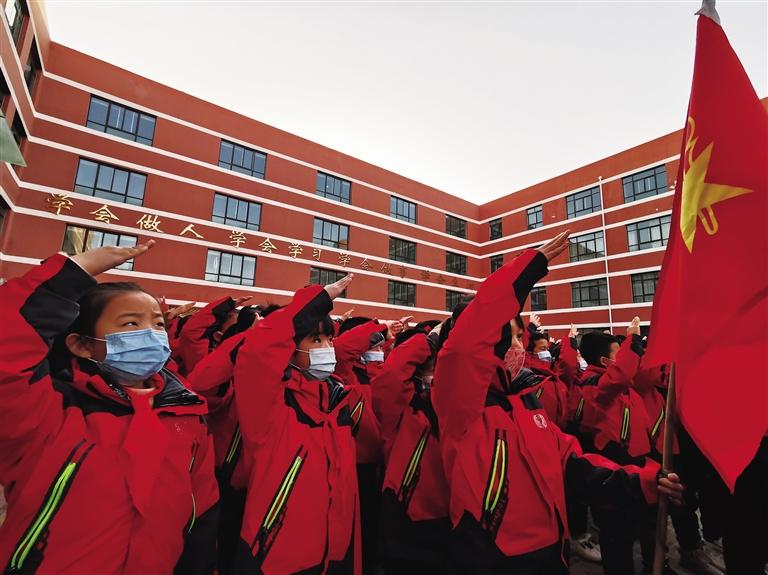 “犇”向新學(xué)期！來看蘭州娃的開學(xué)第一課