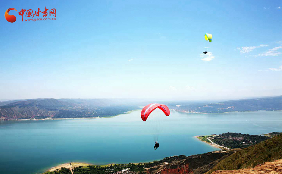 【五一游甘肅】這個(gè)五一，我在宛若游龍繞山行的黃河畔等你