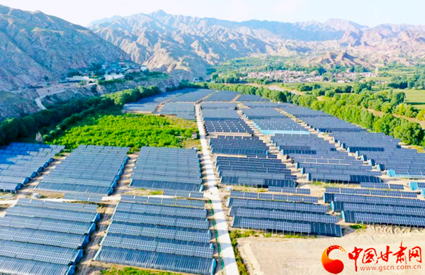 【奮斗百年路 啟航新征程 脫貧攻堅(jiān)答卷】以村為家，把貧困戶當(dāng)家人——記全國脫貧攻堅(jiān)先進(jìn)個人錢有