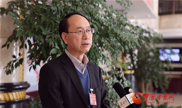 【聚焦2022甘肅兩會·代表委員說】省政協(xié)委員楊立勛：甘肅乳業(yè)發(fā)展要有“領頭?！?實現(xiàn)整體提質(zhì)增效