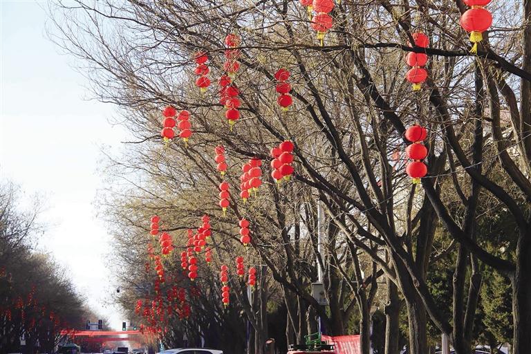 酒泉金塔縣：大紅燈籠高高掛