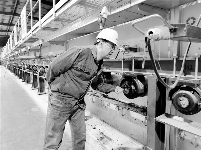 高溫下的堅守，讓世界變得更“透明”