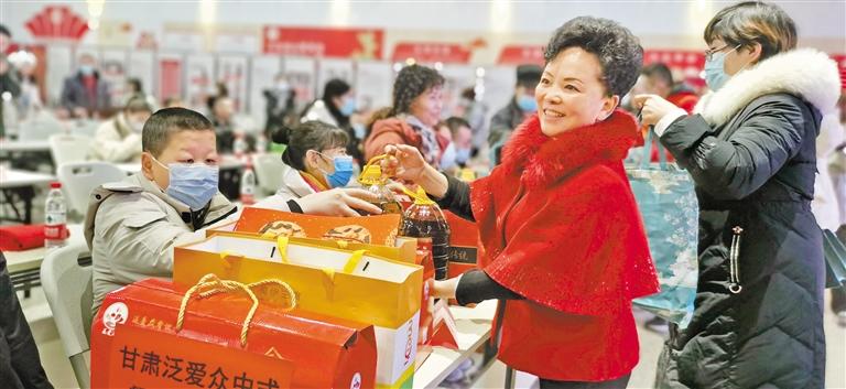 身殘志堅的郭淑芳與愛同行37年 點一盞燈，照亮別人也照亮自己