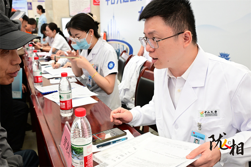 賀龍君：廣東醫(yī)生赴甘肅 亦師亦友傳幫帶