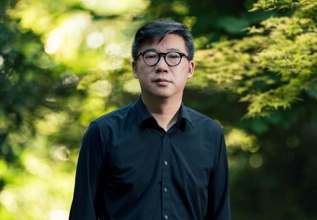 專訪李修文：AI時代，更要孤絕地成為自己
